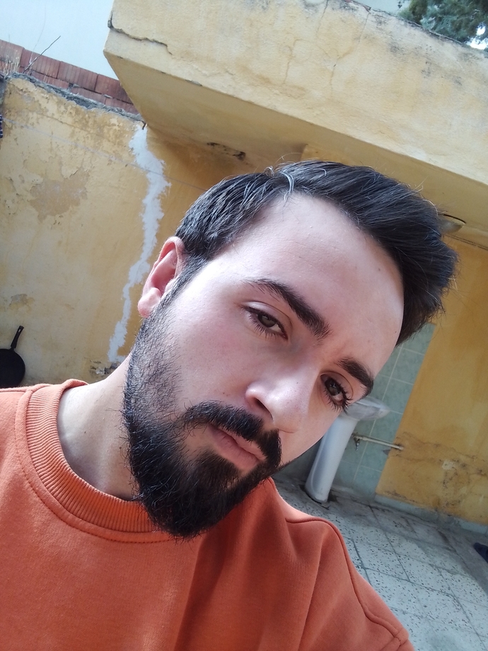 Sakal niye böyle dikenliymiş gibi durur?