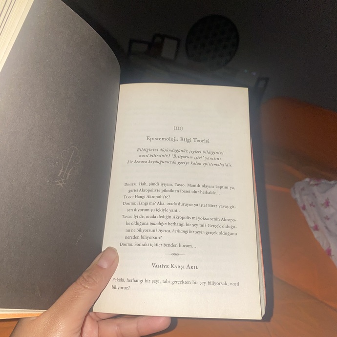 Biraz kitap okudum yine buraya geldim?