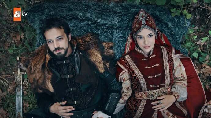 Demet Özdemir & Çağatay Ulusoy ikilisini yakıştırıyor musunuz?