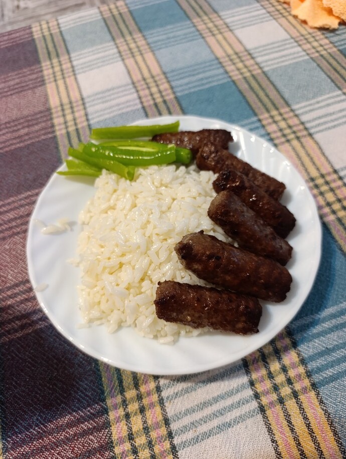 Ekmekle mi ekmeksiz mi yiyim nasıl olmuş kankalar?