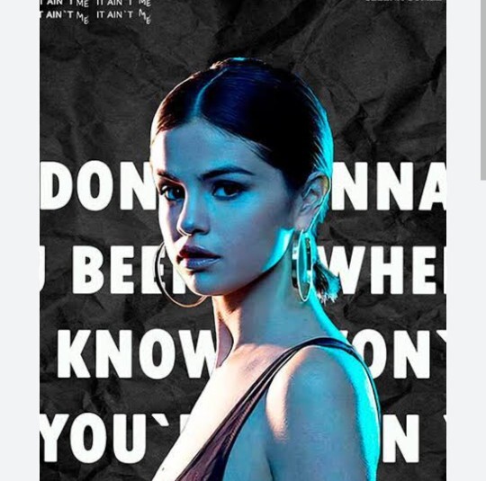 Odasına benim gibi Selena Gomez posteri asan var mı?