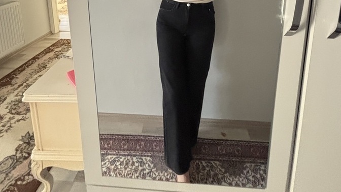 Pantolonun boyu nasıl durmuş?