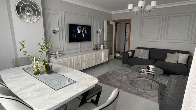 Mobilyada gri mi daha kullanışlı beyaz mı?