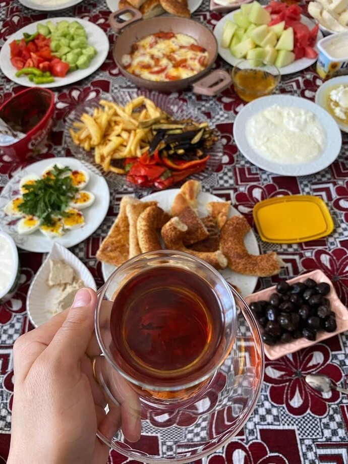 Mutlu vakitler🥰 kahvaltılar yapıldı mı?