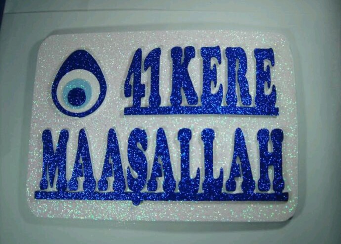 @KafiyeKırığı ile 41 kere maşallah dediğiniz o ünlüyü tahmin edelim mi?