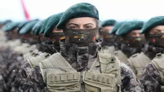 Askerliğe gidecek kadınlar erkekler beceremedi diyor?