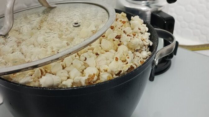 Patlamış mısır ile kahve gider mi?