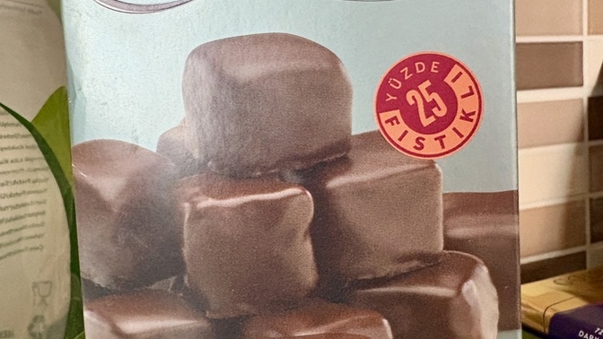 Şimdi boll köpüklü bir türk kahvesi ☕️ olsa yanında en iyi ne giderdi?