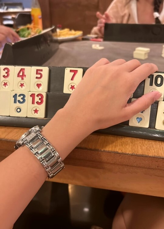 Prensesler de okey oynayamaz mı 😂 ? Okey oynamayı sever misiniz?