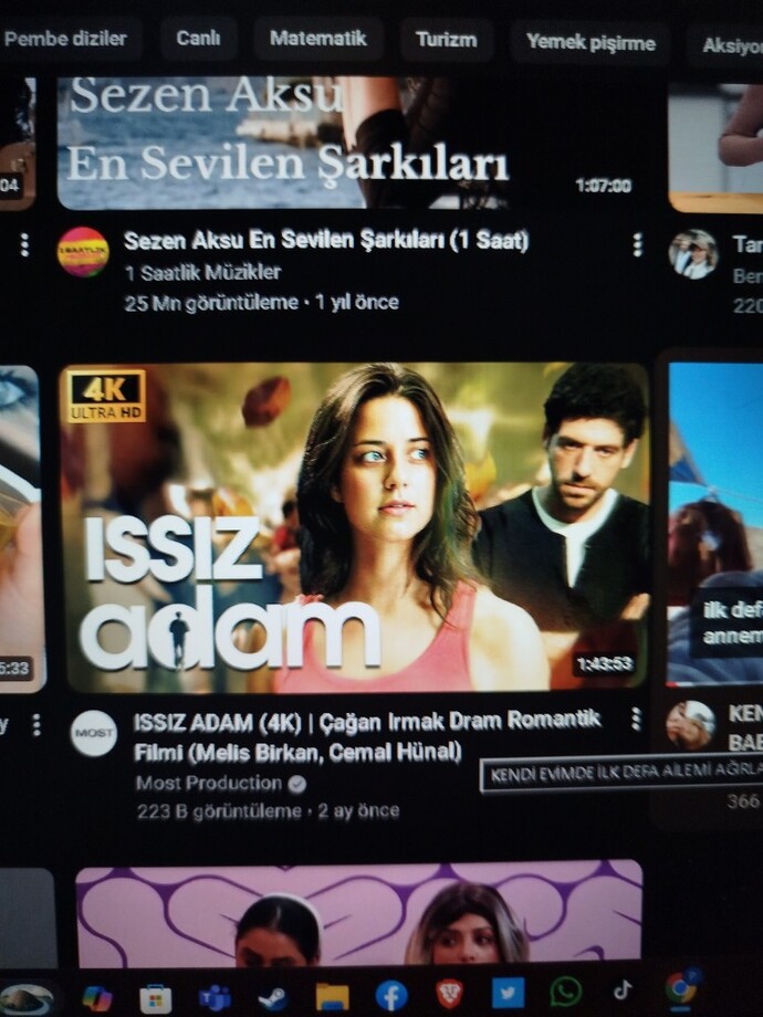 Acil film önerisi istiyorumm?