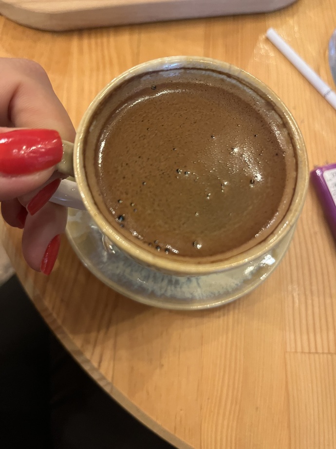 Kime köpüklü türk kahvesi ısmarlayayım?