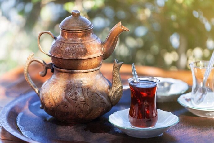 “Çay dökeyim mi, Çay katayım mı, Çay doldurayım mı” hangisi doğru?