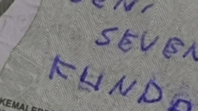 Hanginiz funda söylesin aliyi rezil etti😃?