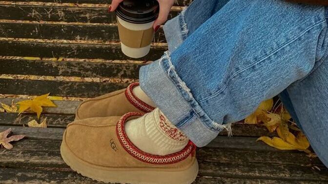 UGG sezonu geldi mi, kombinlerde saçma durur mu?