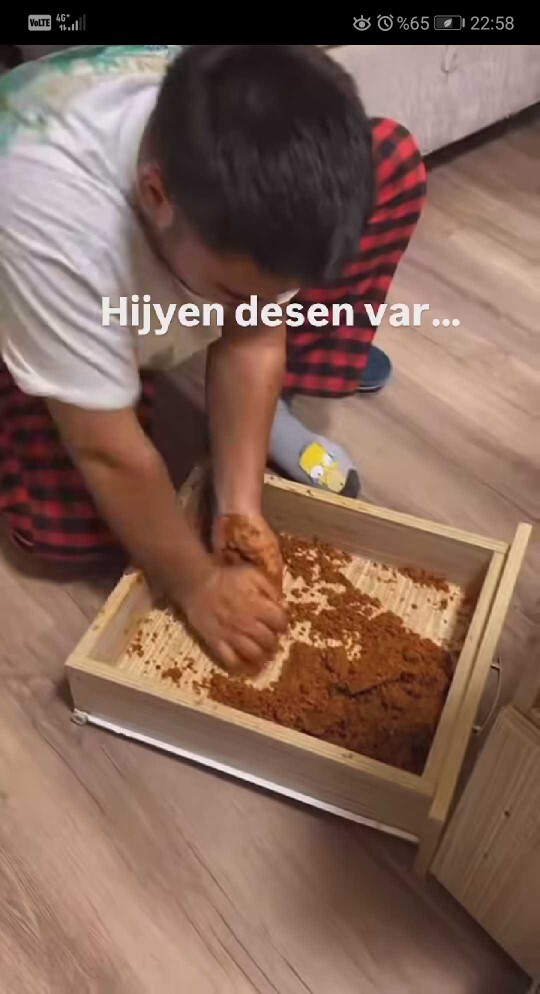 Siz hiç çekmecenin içinde çiğ köfte yoğurdunuz mu?