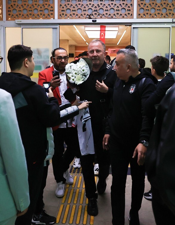 Beşiktaş bu sezon neden başarısız sizce?