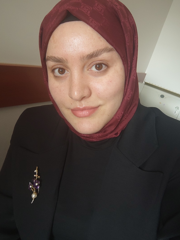 Makyaj yapmayan kızlar neden bunu övünerek anlatıyor?