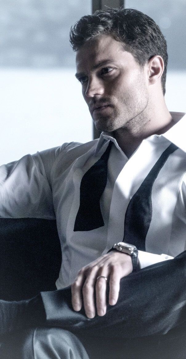 Jamie Dornan çok yakışıklı değil mi?