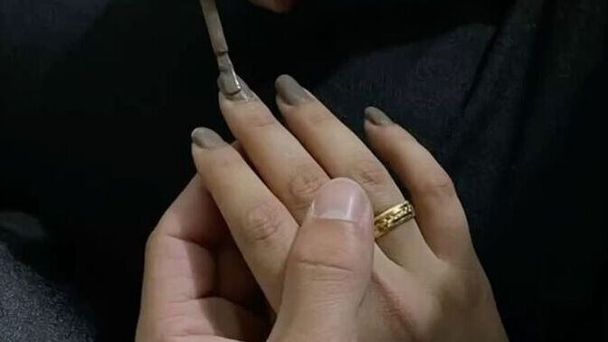 Flörtünüze/Sevgilinize oje sürer misiniz?