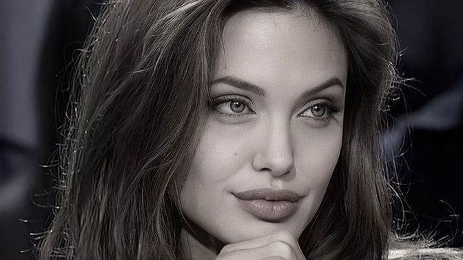 Angelina Jolie Size Çıkma Teklifi Etseydi, Eşiniden/Sevgilinizden Ayrılır Mıydınız?