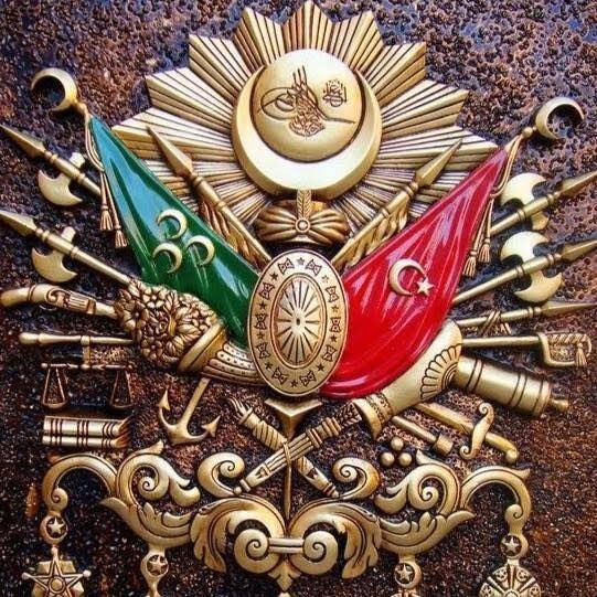 Osmanlı padişahlarının halifelik iddiası sizce samimi bir dini sorumluluk muydu, yoksa tamamen siyasi bir güç arayışı mıydı?