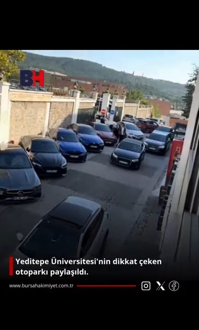 Yeditepe üniversitesinde öğrencilerin arabası nasıl?