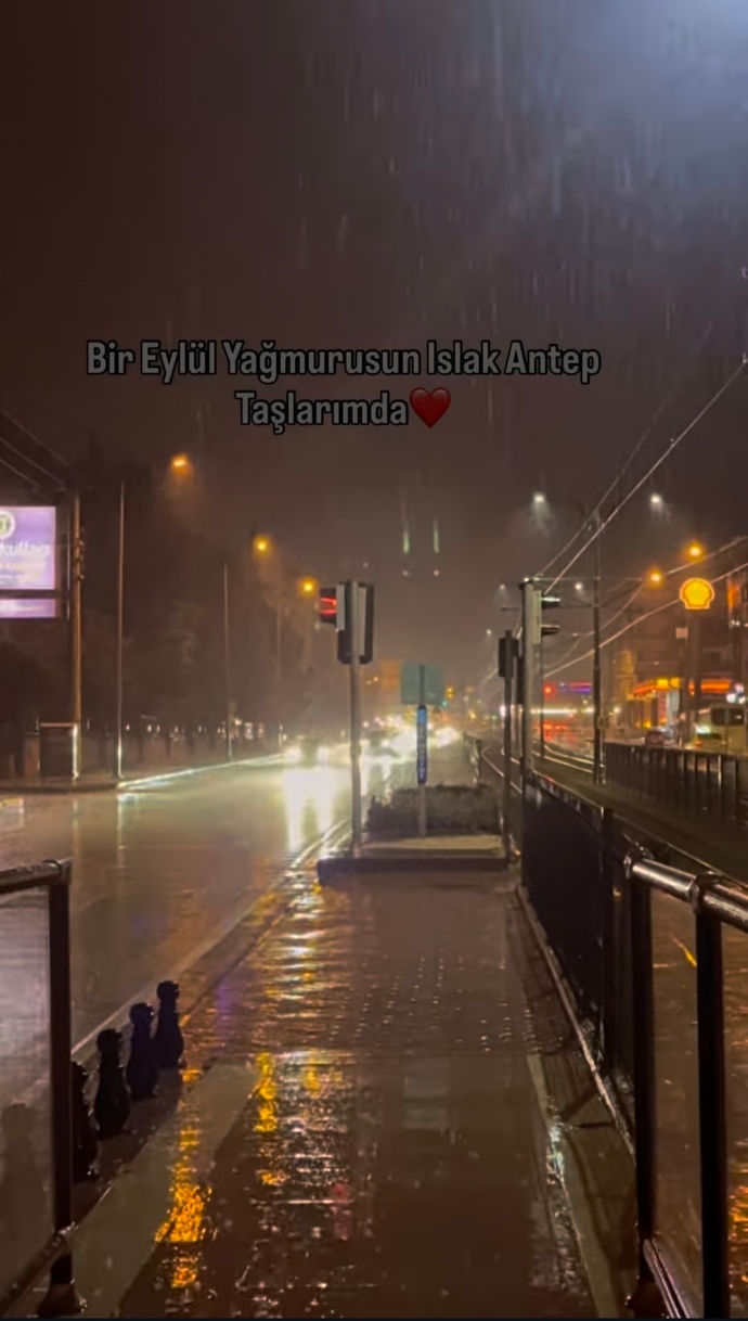 Buralar soğudu ellerin şart dediğinde ısıtan biri var mı?