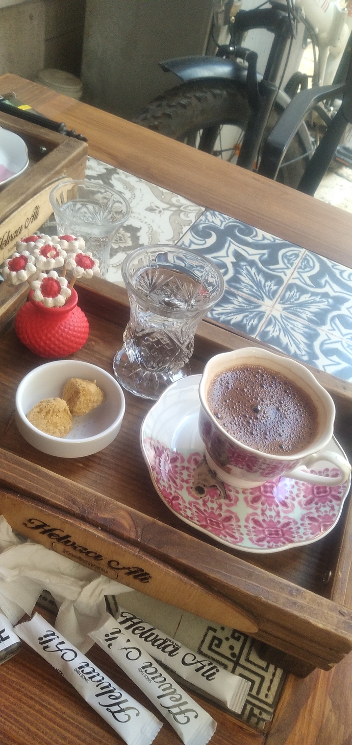 Sonbahar filtre kahveni en son nerede kimle içtin?