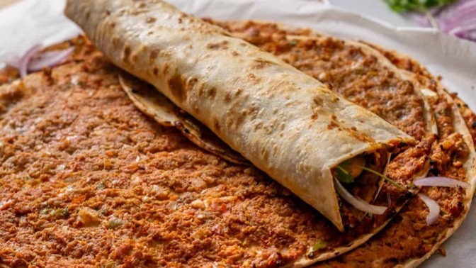 Bir oturuşta kaç tane lahmacun yiyebilirsiniz?