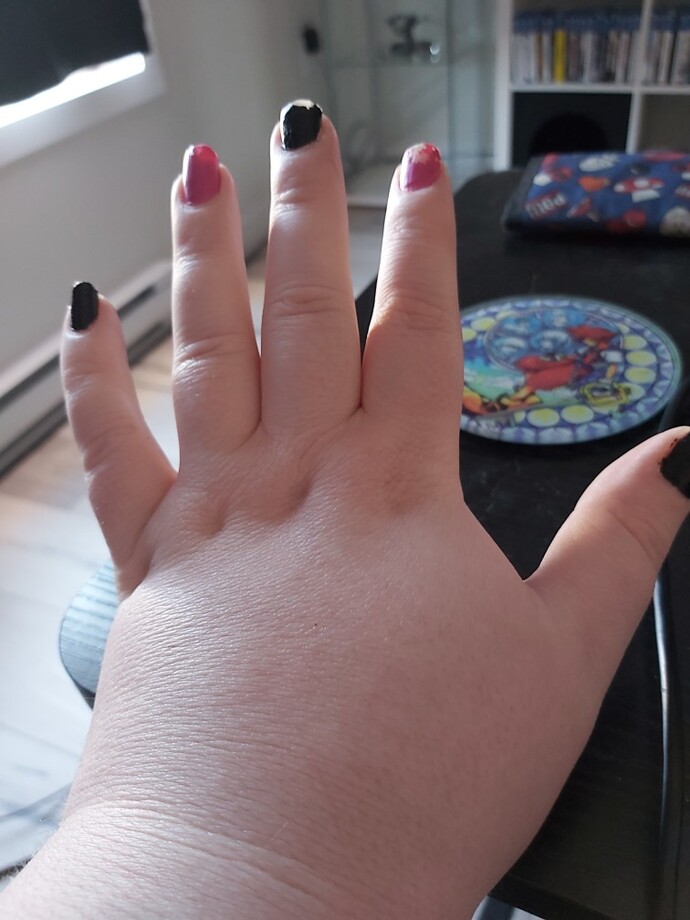 Hangi renk oje sürsem elime?