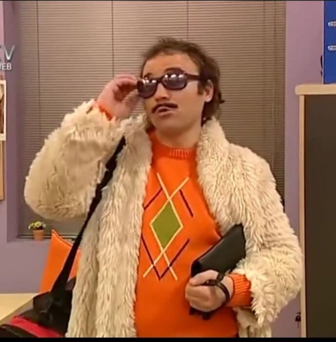 Harry Styles Burhan Altıntopa benzemiyor mu son beş yıldır :D?