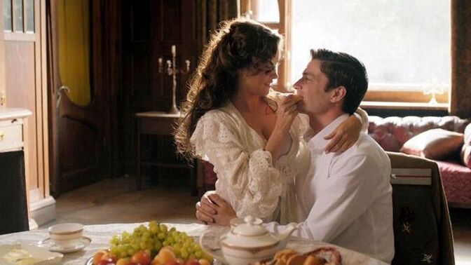 İlişkilerde kadın mı erkek mi baskın ve dominant taraf olmalı?