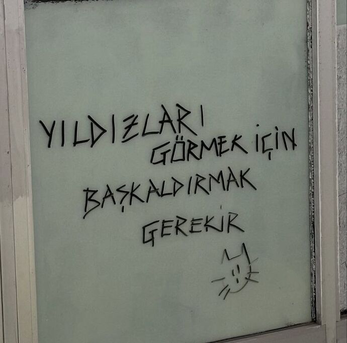 Garip değil mi? Birini kaybetmekten hep korkarız, ama biri bizi kaybetmekten korkar mı?