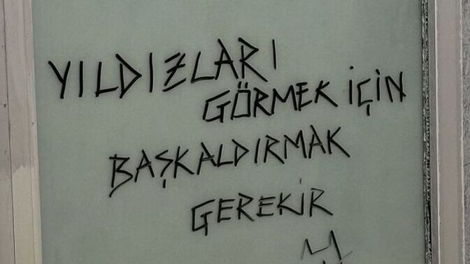 Garip değil mi? Birini kaybetmekten hep korkarız, ama biri bizi kaybetmekten korkar mı?