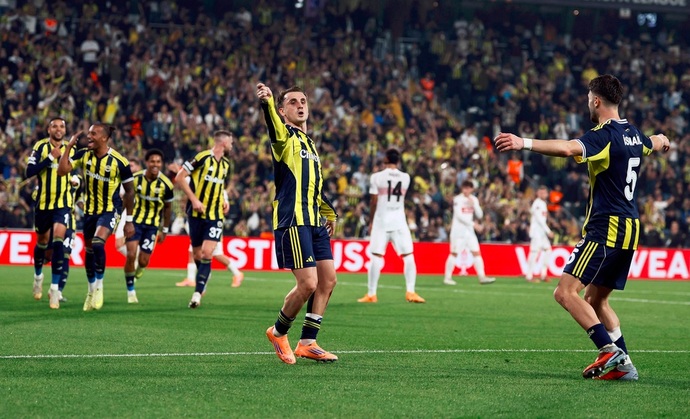 Avrupada Türk haftası! Sizce Türk takımları çıkışını sürdürebilecek mi?