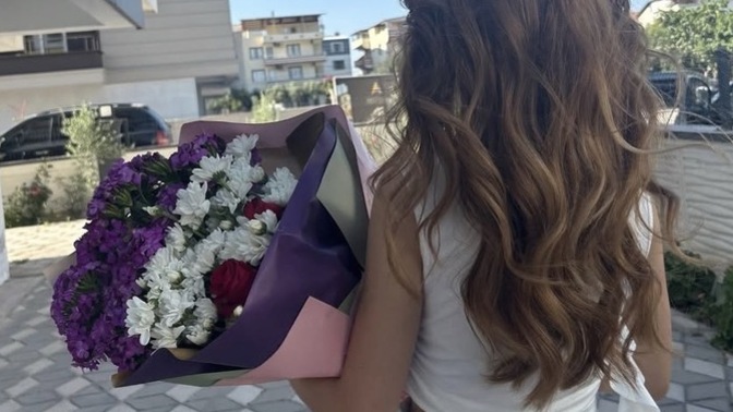 Çiçek 💐 alanınız var mı?