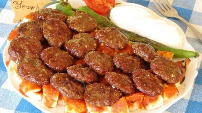 Izgara köfte mi/Fırında sulu köfte mi?