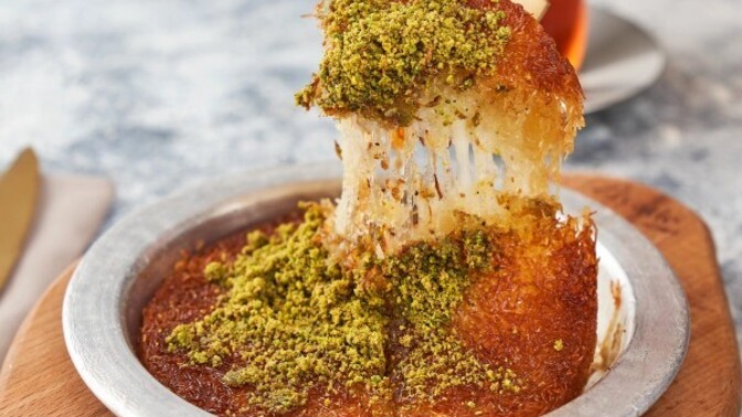 Künefe mi baklava mı?