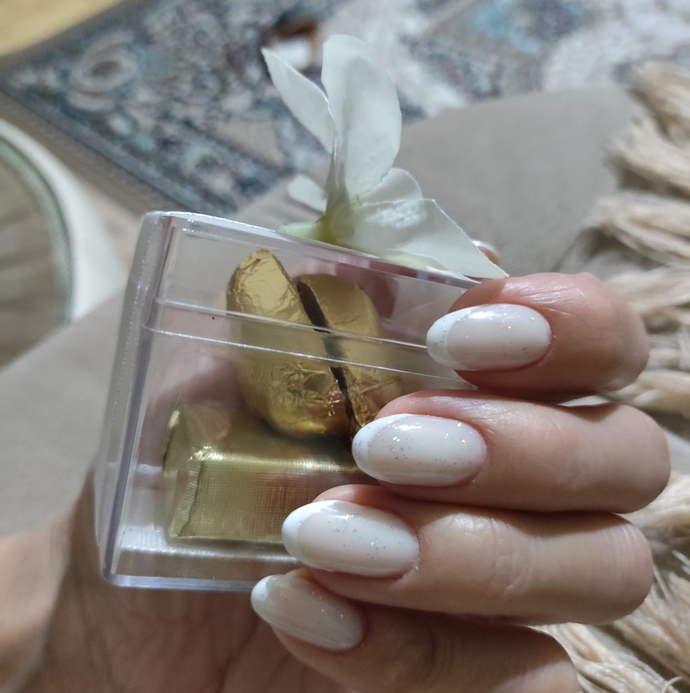 Annem bana nişandan çikolata getirmiş bu ne demek oluyor sizce bir mesaj mı?🤭 tırnak sorusudur güzel yorumlar yapın 🥳🥳?