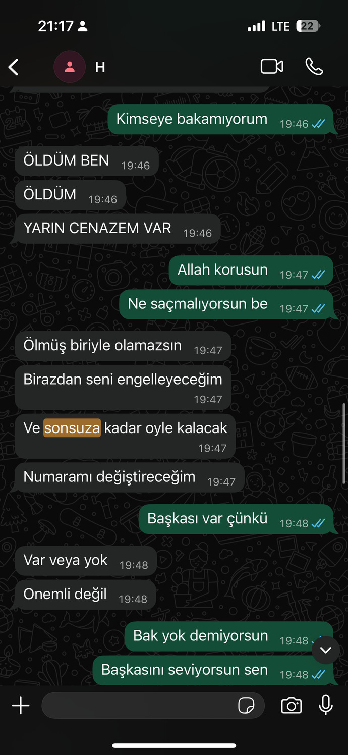 Sizce eski sevgilim dönmez mi engeli açmaz mi artık?