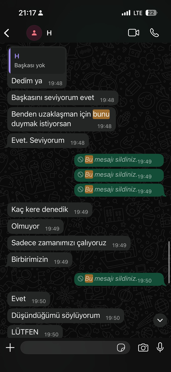 Sizce eski sevgilim dönmez mi engeli açmaz mi artık?