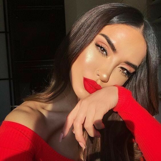 Her kadının dişilik aurası yüksek midir?