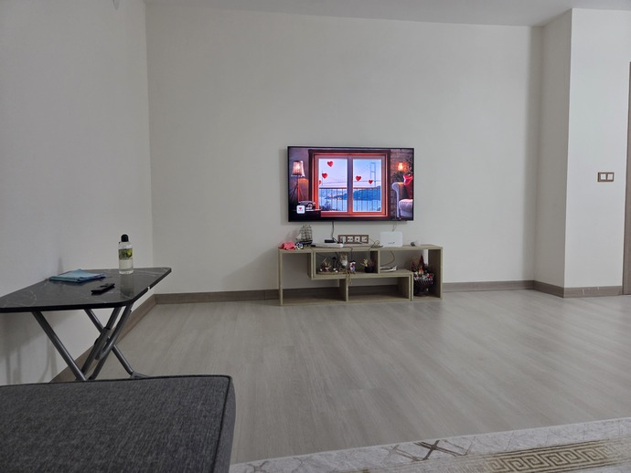 Aile evinden ayrılıp yalnız yaşamanın iyi ve kötü tarafları nelerdir?