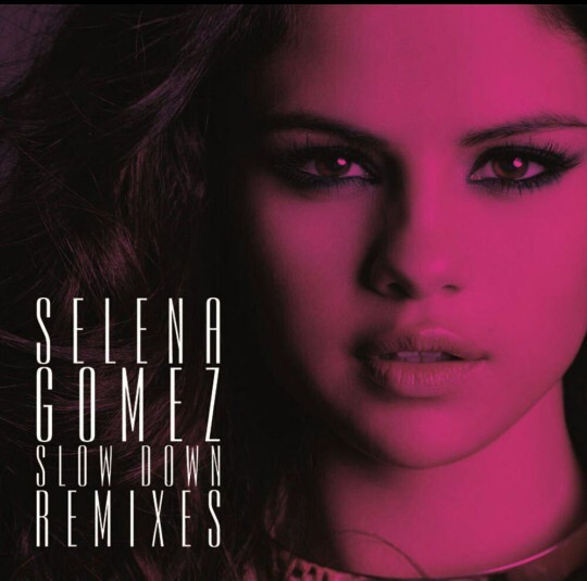Geceleri benim gibi Selena Gomez dinleyen var mı?