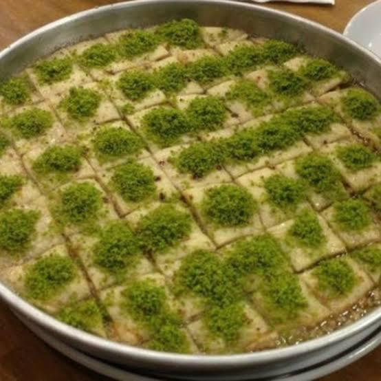 Gaziantepin baklavası varsa şanlıurfanında SILLIK tatlısı var! Daha önce SILLIK tatlısını deneyimlediniz mi?