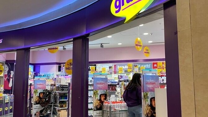 Gratis'e gitmeyen kadın kalmış mıdır?