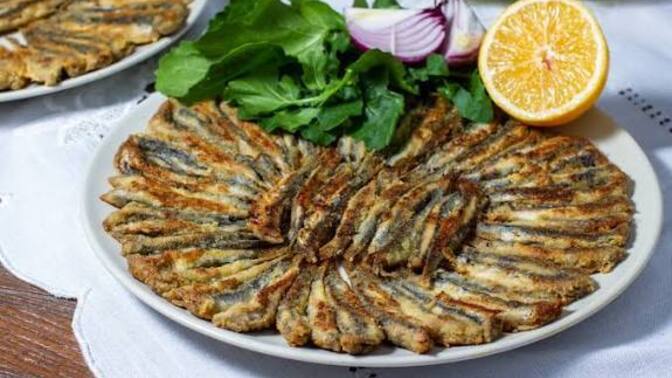 Denizin kuru fasulyesi! Hamsi tava sever misin?