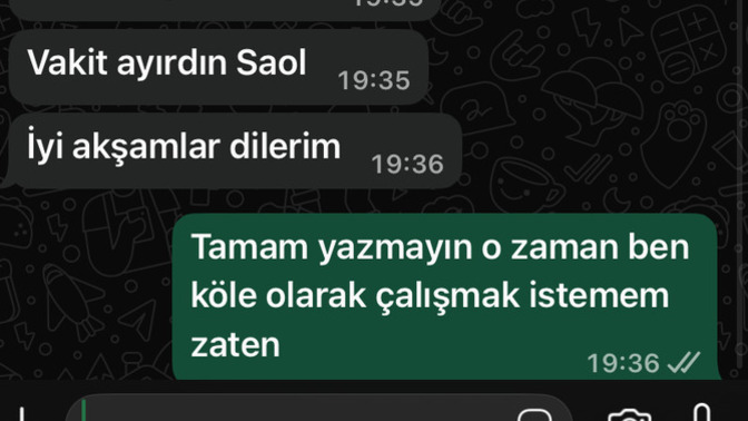 İş görüşmesinde ayak muhabbeti yapan adam normal mi?
