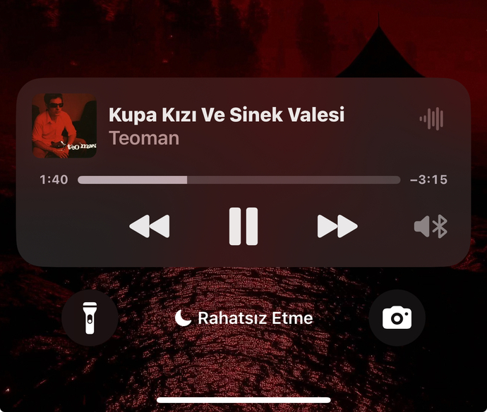 Bu gece ne dinliyorsunuz hanımlar beyler?