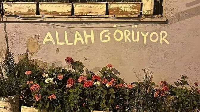 Bazı insanlar neden hamam böceği gibi sadece yağmurlu havalarda ortaya çıkıyor?